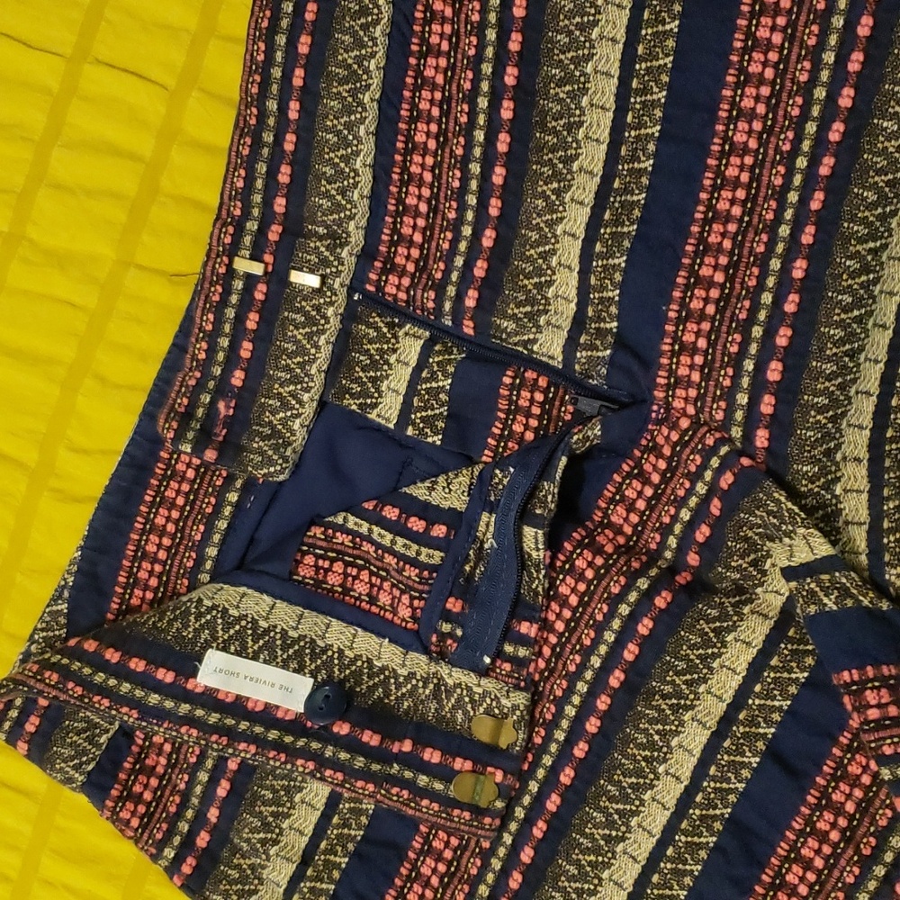 Loft Shorts - Picture 6 of 10